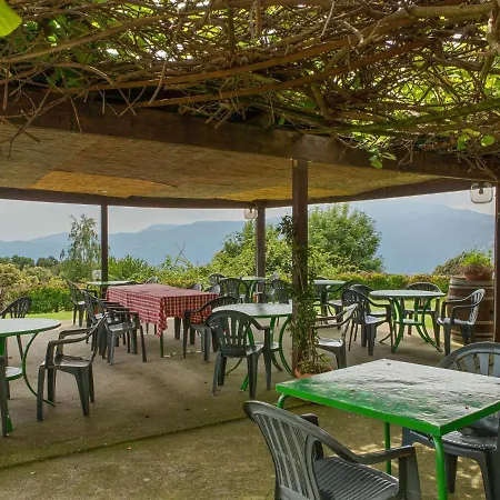 Hébergement de vacances Spacious In With Garden *