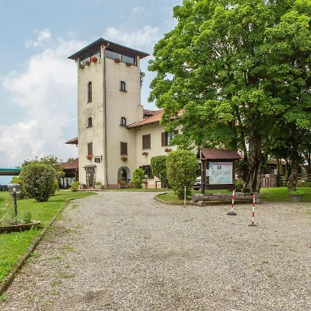 Spacious In With Garden Hébergement de vacances Verbania