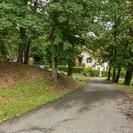 In With Views Tatil Evi Verbania